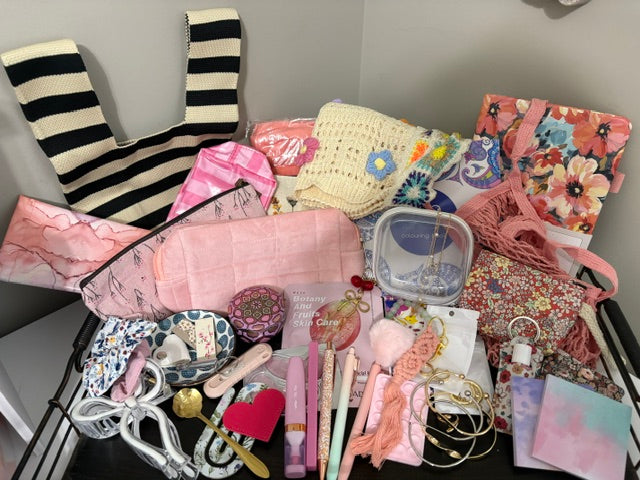 Sweet Orchid Scoop Mystery Box - 6 Scoops + 2 Deluxe Items + 1 Premium Item
